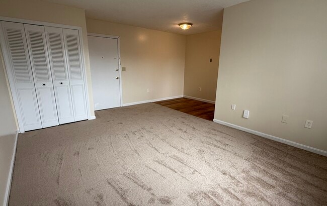 41 Glenn Rd unit C2, East Hartford, CT 06118 - photo 5