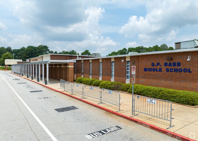 Lake City's Babb Middle School has a student-teacher ratio of 15 to 1.