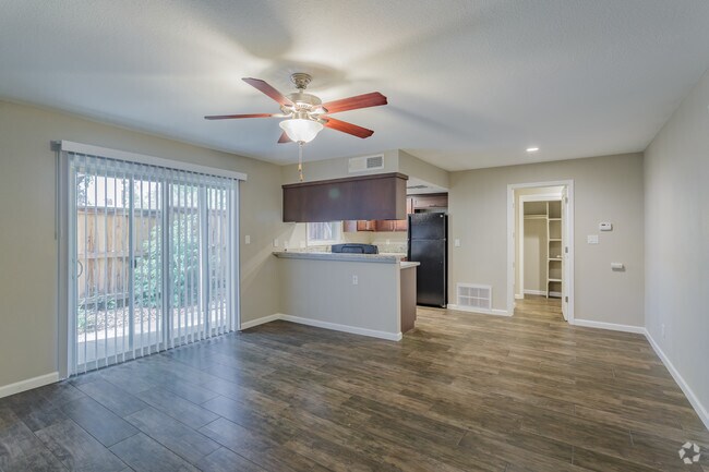 Creekside Colony, Citrus Heights, CA 95610 - photo 2