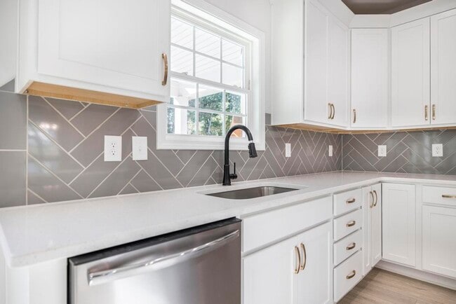 223 Meadows Ln, Bonaire, GA 31005 - photo 5