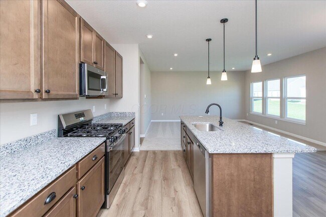 1551 Georgia Rd, Circleville, OH 43113 - photo 6