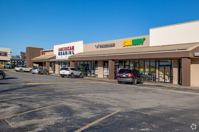 Sonoma-Midtown has many retail opportunities for shoppers.