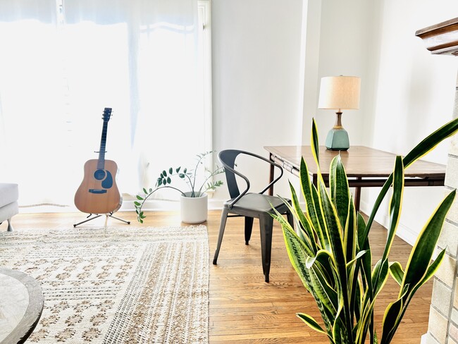 627 Tularosa Dr, Los Angeles, CA 90026 - photo 5