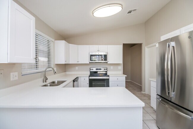 6329 W Puget Ave, Glendale, AZ 85302 - photo 7