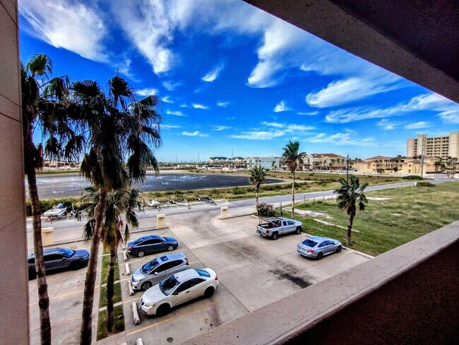 Landfall Towers unit ID1255595P, South Padre Island, TX 78597 - photo 6