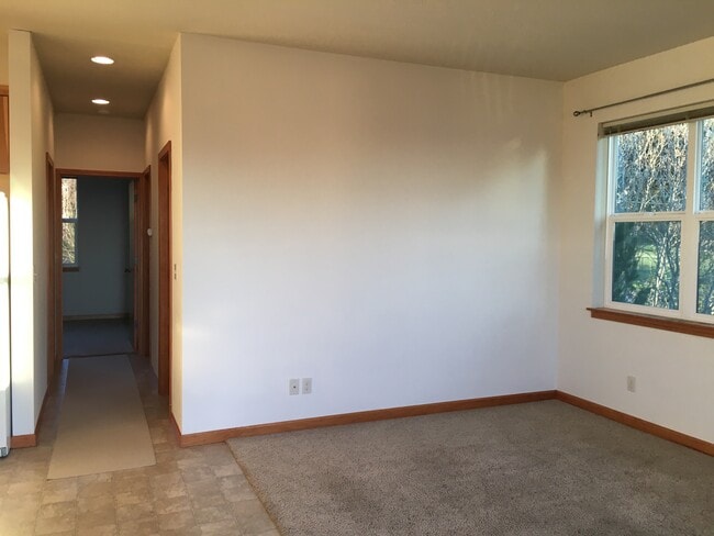 862 Aqua Vista Loop unit Ocean Views  upstair, Yachats, OR 97498 - photo 2