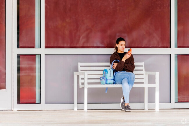 Take a break from shopping at one of the many retail options in the neighborhood.