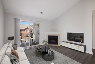 720 Valley View Dr, Council Bluffs, IA 51503