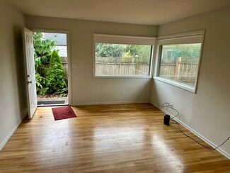 2033 N Mcclellan St Unit 2033, Portland, OR 97217