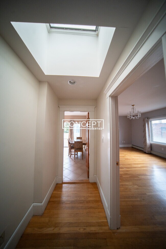 208 Rawson Rd unit 2, Brookline, MA 02445 - photo 6