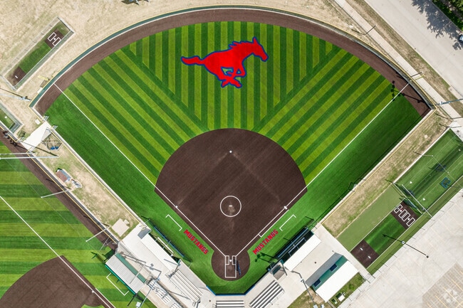 Richardson's JJ Pearce High School mascot is the Mustang in red and blue.