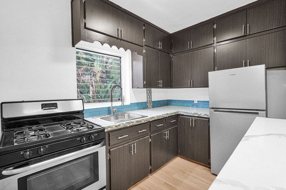 749 NE 122nd St unit 4, North Miami, FL 33161 - photo 1