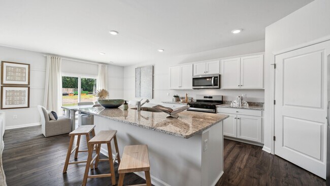 11045 Chappell Crk Cir unit 36393401, Hopewell, VA 23860 - photo 4