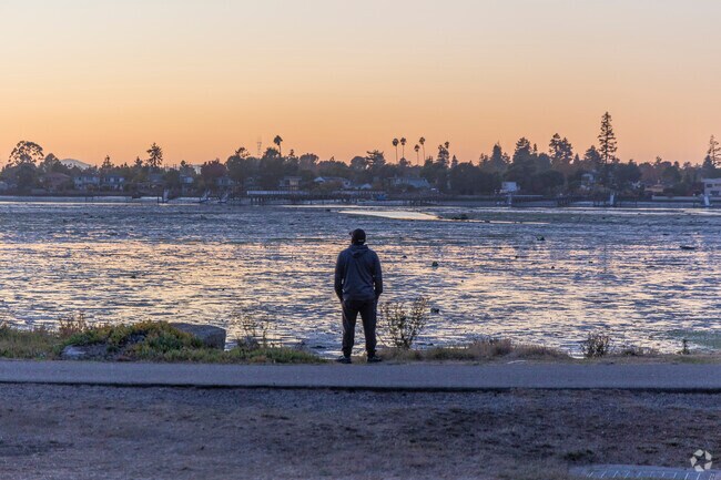 Melrose enjoys some incredible views of the San Leandro Bay.