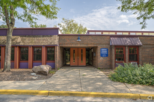 Rudolf Steiner School of Ann Arbor (Lower School) front entrance in Barton Plateau & Huron River