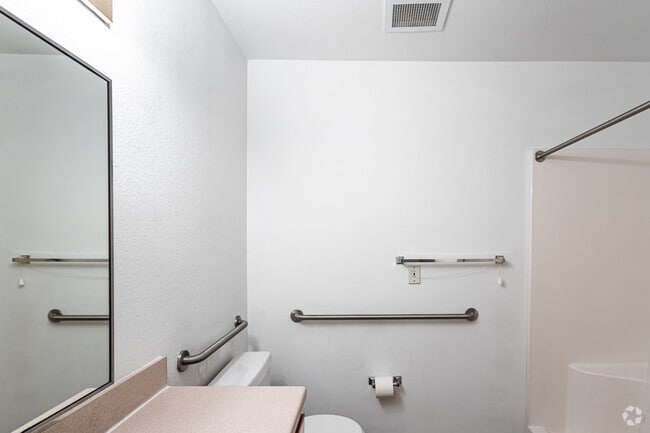 Wyndam Place Senior Residence - Lawrence, Lawrence, KS 66047 - photo 5