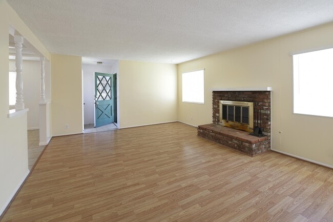 650 Ridgeway Ln unit 2, La Habra, CA 90631 - photo 5