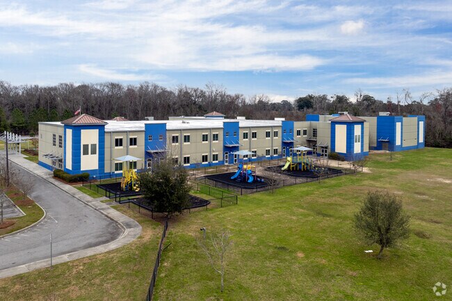 Sara Mills Hodge Elementary is an educational institution in Savannah, GA that caters to young learners from diverse backgrounds.