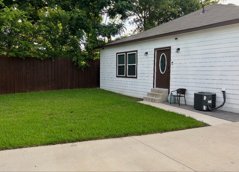 4813 Owenwood Ave, Dallas, TX 75223 - photo 1