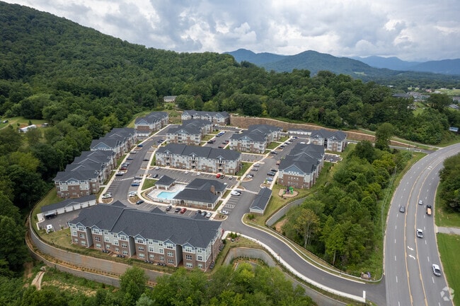 Reflection Pointe NC, Asheville, NC 28806 - photo 4