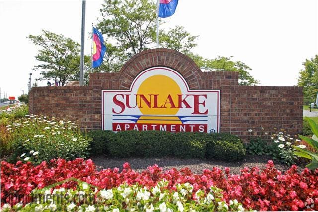 Sunlake Apartments