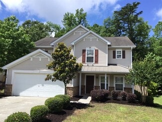 138 Graduate Ln, Ladson, SC 29456