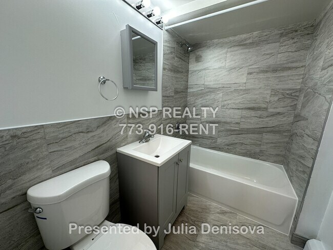 1653 Oakwood Ave unit 2B, Des Plaines, IL 60016 - photo 4