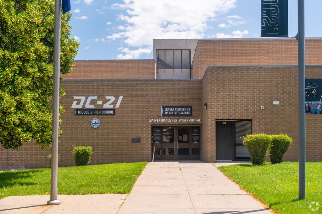 Denver Center for 21st Century Learning is a public middle and high school in City Park West.