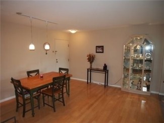 12000 W Bluemound Rd Unit 101, Wauwatosa, WI 53226