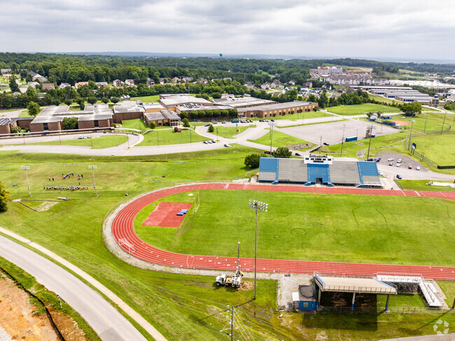 LaVergne High School