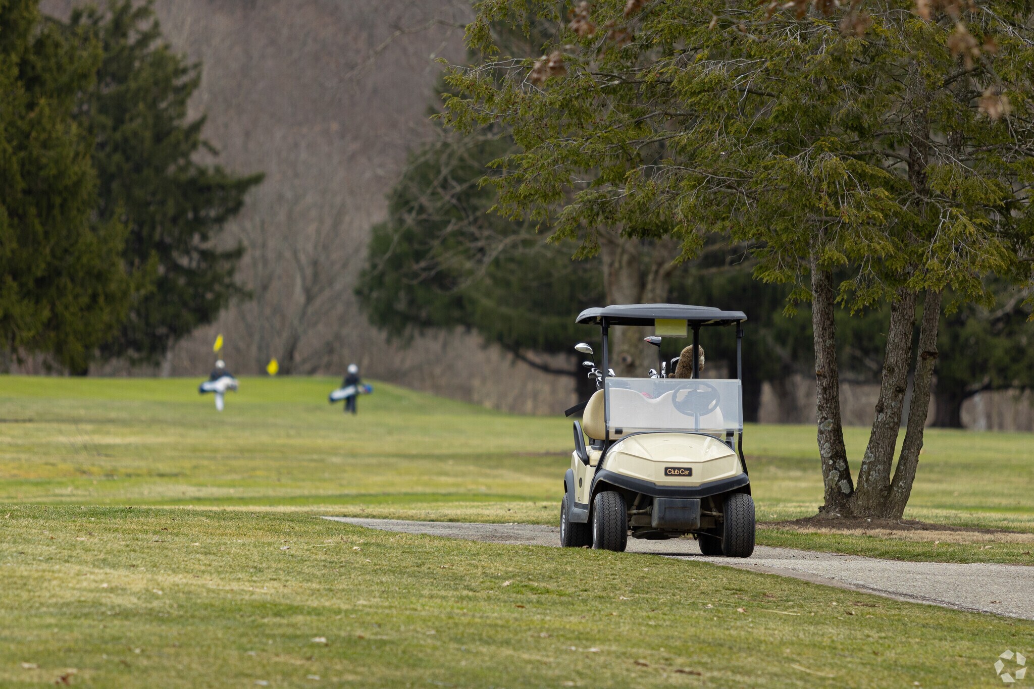 California Golf Course is a beautiful 18-hole course in California.