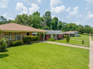 Country Club Hills-Lakeshore