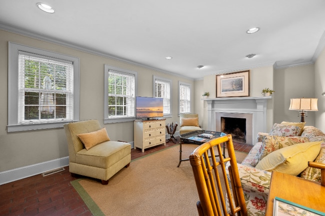 69 Anson St, Charleston, SC 29401 - photo 3