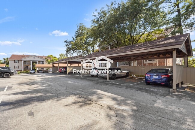 708 Ridgeside Dr unit B, Ballwin, MO 63021 - photo 3