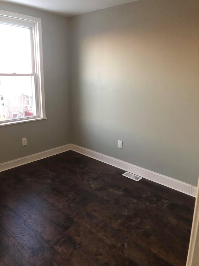 3323 Elmora Ave, Baltimore, MD 21213