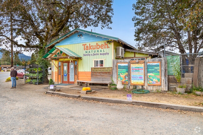 The locals can shop at Takubeh Natural Market & Agricultural Supply for a range of goods.