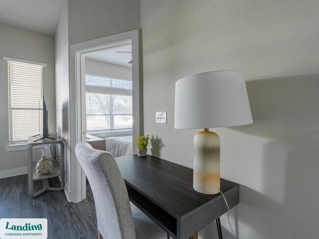 18101 Point Lookout Dr unit 106.1407099, Nassau Bay, TX 77058 - photo 5