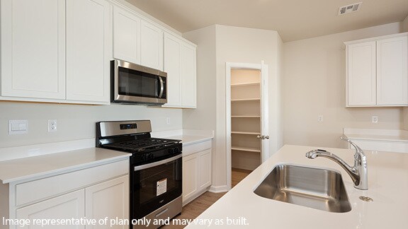 2932 Ember Dr, Oklahoma City, OK 73099 - photo 4