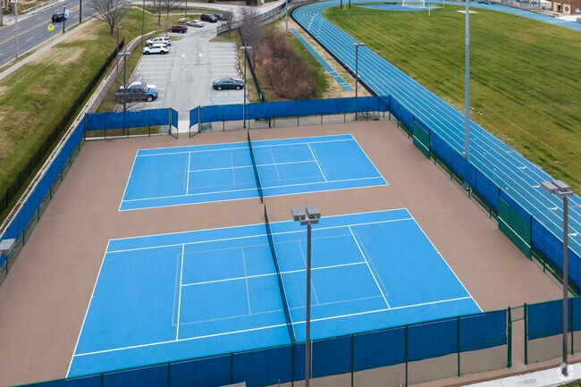 Maplewood Richmond Heights High School has almost new looking tennis courts.