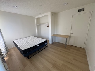 19709 Gresham St, Los Angeles, CA 91324