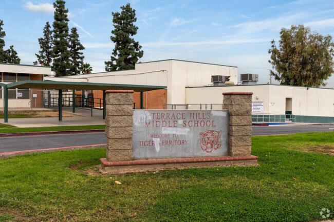 Terrace Hills Middle School, Grand Terrace CA Rankings & Reviews ...