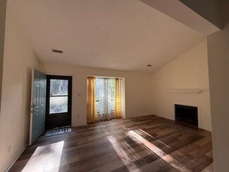 2821 Seclusion Ct Unit A, Raleigh, NC 27612
