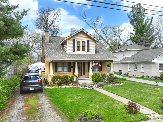 1.5 story, craftsman-styles homes are a common sight in Picadome.