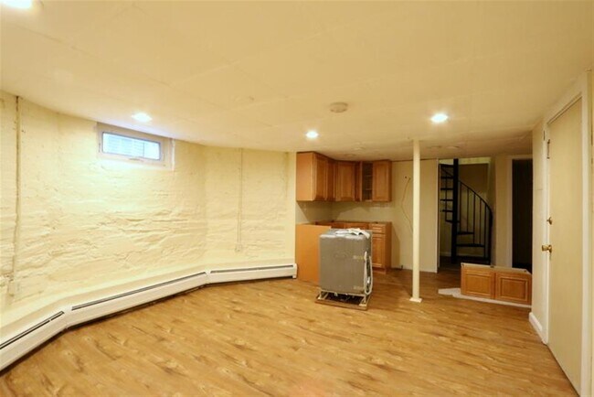 14 Garrison Ave unit 4, Somerville, MA 02144 - photo 4