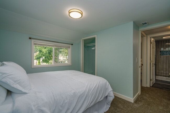 5571 N Chagrin Dr unit ID1061078P, Mentor-On-the-lake, OH 44060 - photo 6