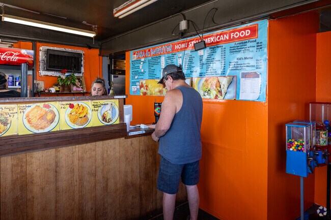 Grab some breakfast at Casa De Burritos in Lakeview.