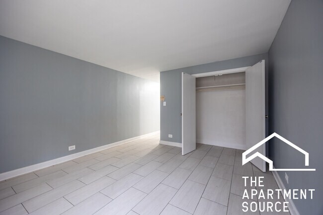 6719 N California Ave unit GS, Chicago, IL 60645 - photo 7