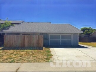 9411 Aizenberg Cir, Elk Grove, CA 95624