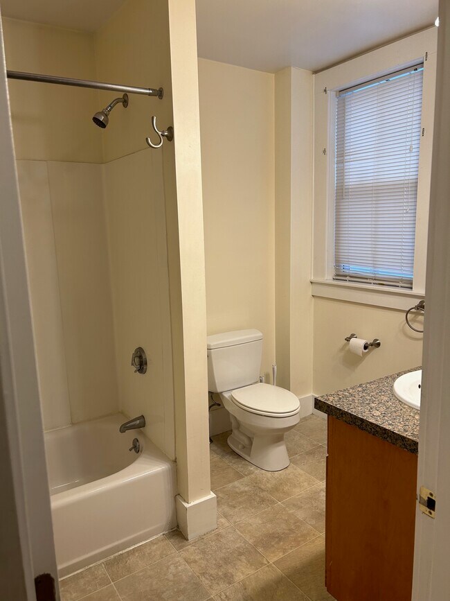 4 Riggs St, Gloucester, MA 01930 - photo 6