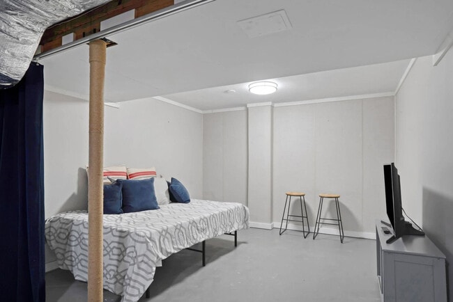 11 The Pkwy unit ID1262274P, Southampton, NY 11968 - photo 4